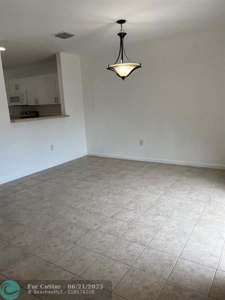 Building Photo - 9920 NW 19th Pl