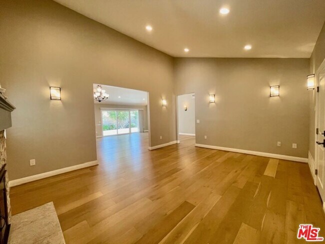 Building Photo - 1080 Finrod Ct