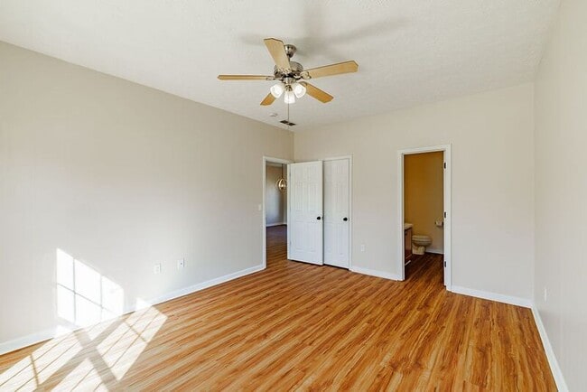 Building Photo - 507 Dove Way