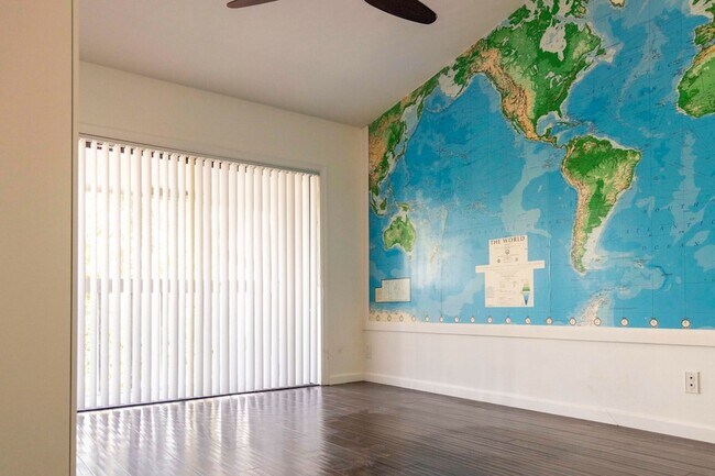 Building Photo - 2936 Florida Blvd