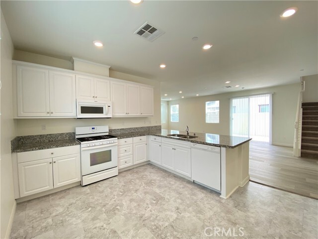 Building Photo - 6129 Rosewood Way