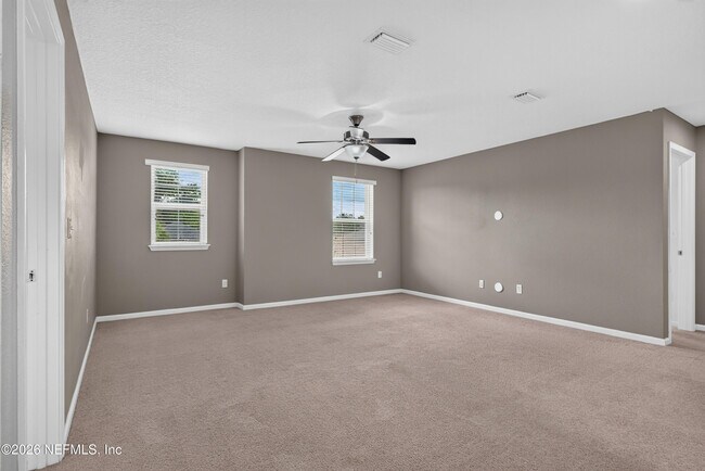 Building Photo - 263 Gilmore Ln