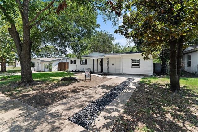 Building Photo - 3022 Shorewood Dr
