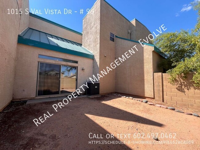 Building Photo - Pretty 2-Bed Mesa Townhome