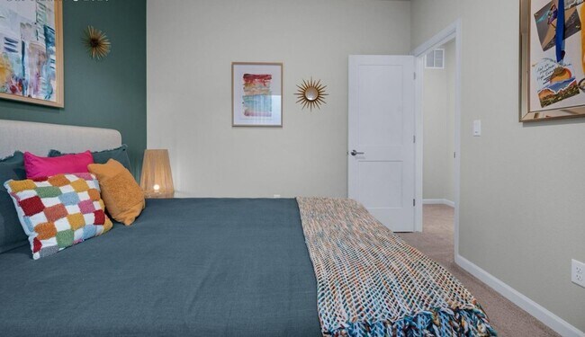 Building Photo - 1714 Gold Hill Mesa Dr