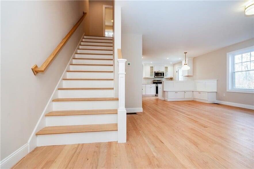 Building Photo - 1810 Kingstown Rd