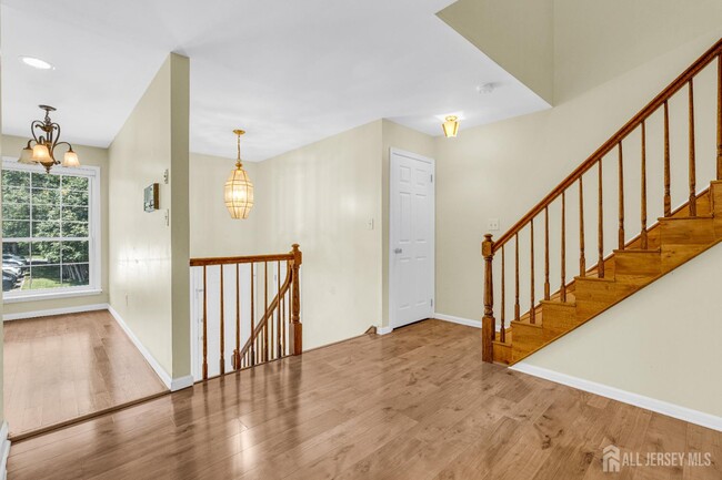 Building Photo - 3604 Springbrook Dr