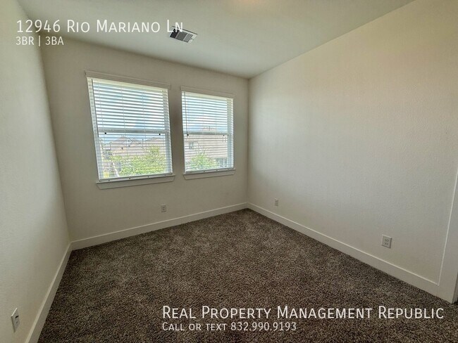 Building Photo - 12946 Rio Mariano Ln