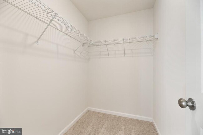 Building Photo - 42409 S Dogwood St