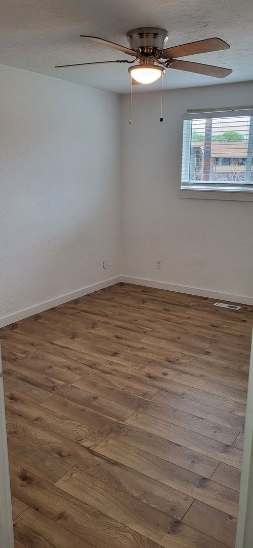Building Photo - 480 E 4200 S