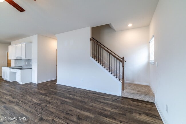 Building Photo - 4714 Willow Bluff Cir