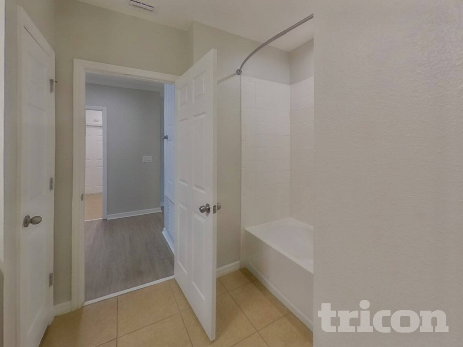 Building Photo - 1266 Stratton Ave