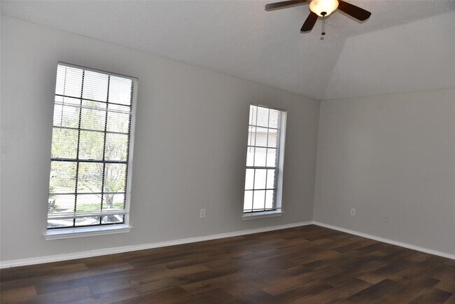 Building Photo - Glenmeadow Drive, Stafford, TX 77477 - 4 BR 2.5 BA single-family home