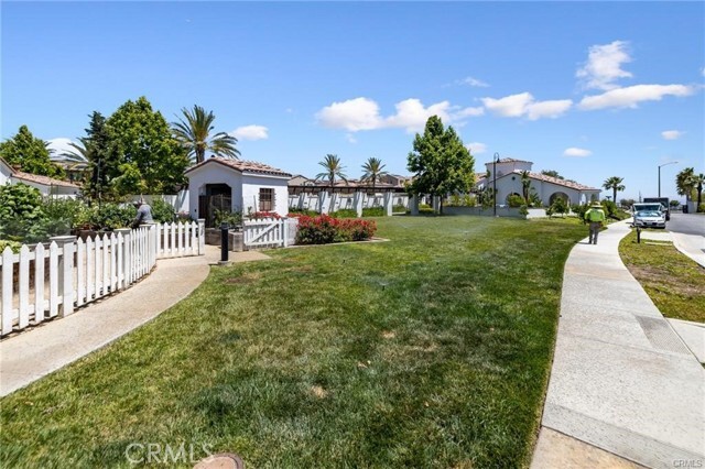 Building Photo - 820 Brynlee Pl