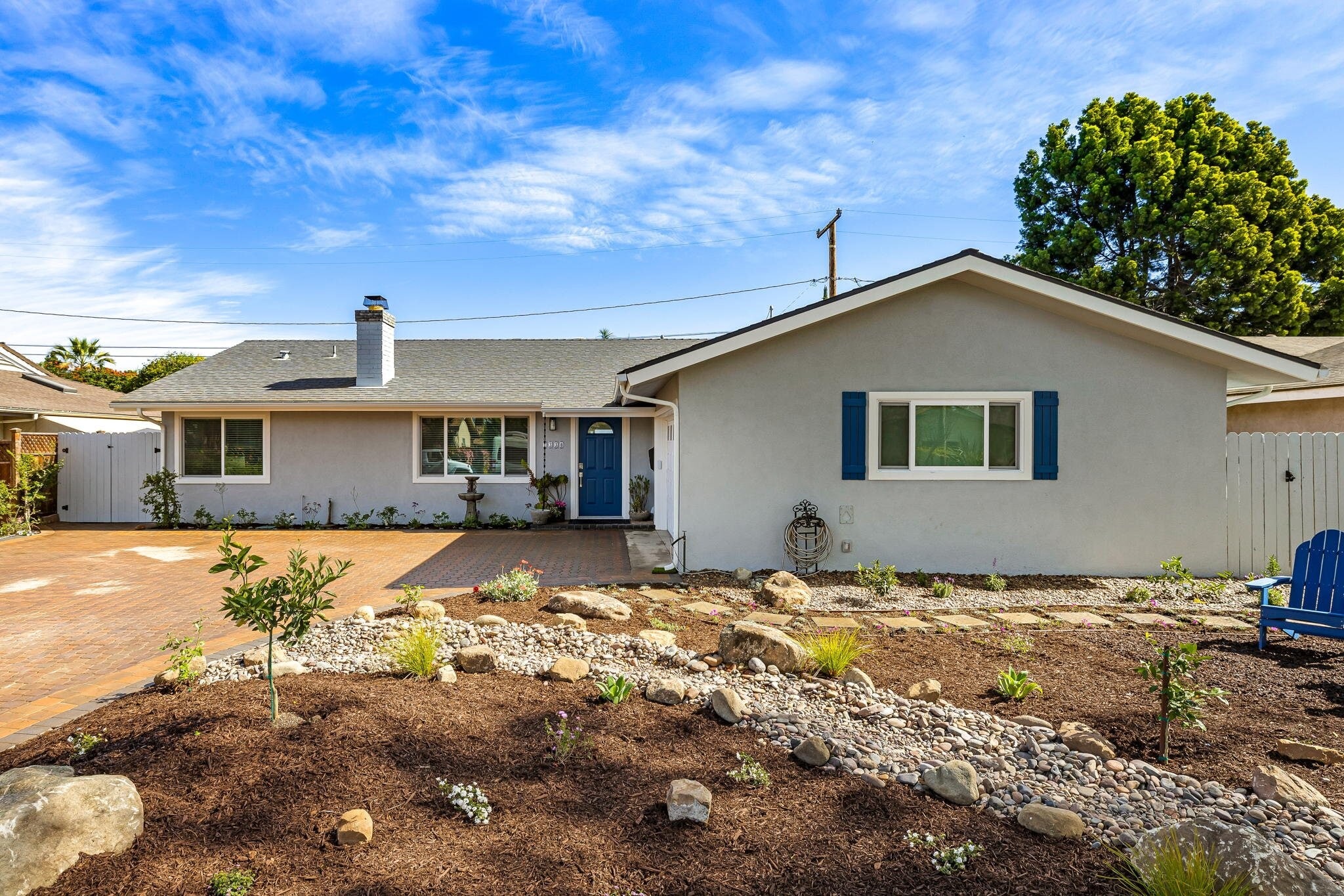 Building Photo - 1330 La Manida St