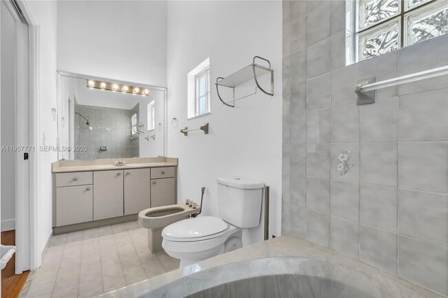 Building Photo - 8211 NW 194th Terrace