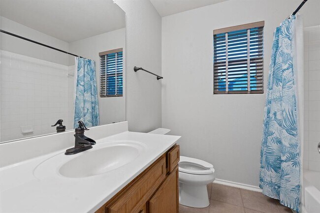 Building Photo - 909 Saba Cove