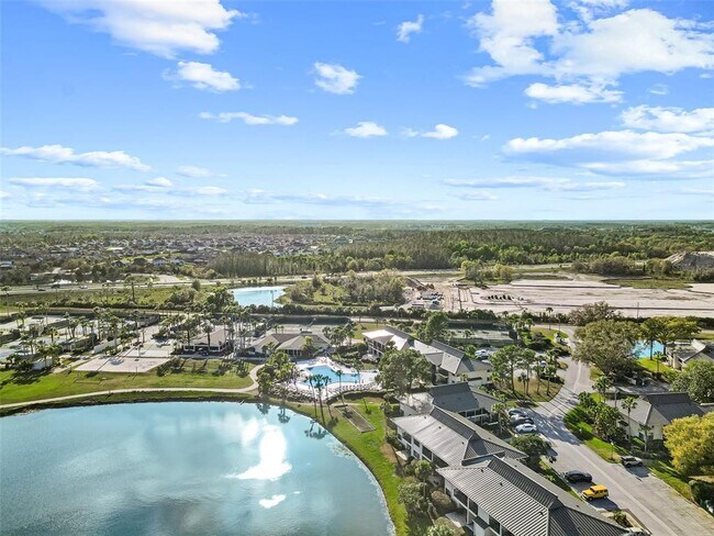 Building Photo - 29300 Bay Hollow Dr