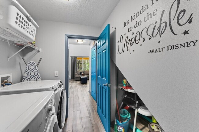 Building Photo - 8401 Secret Key Cove