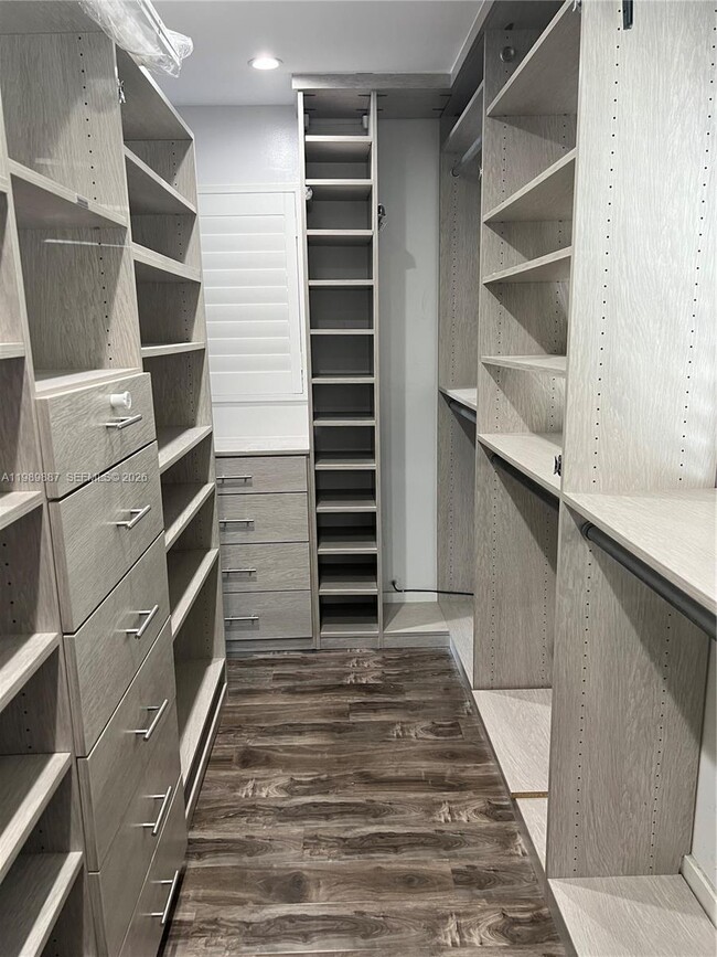 Building Photo - 2713 Sherman St