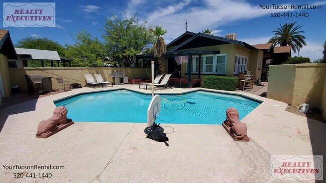 Building Photo - Speedway Blvd