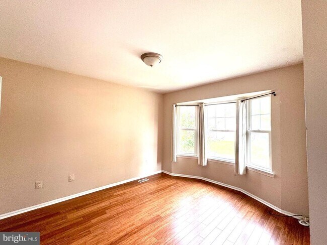 Building Photo - 3414 Doe Run Ct