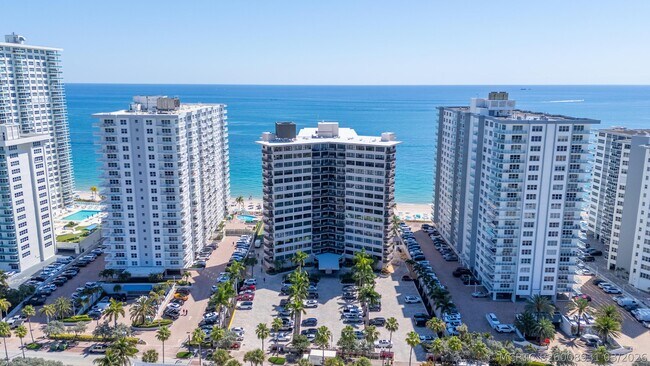 Building Photo - 3800 Galt Ocean Dr