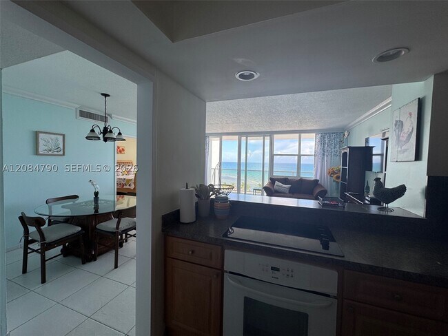 Building Photo - 3180 S Ocean Dr