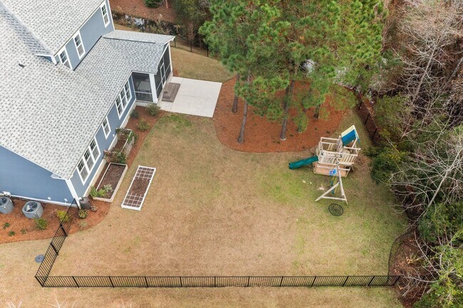 Building Photo - Luxury Home in gated Hampstead Community