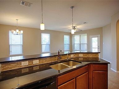 Kitchen - 1101 Amazon Lilly Cove