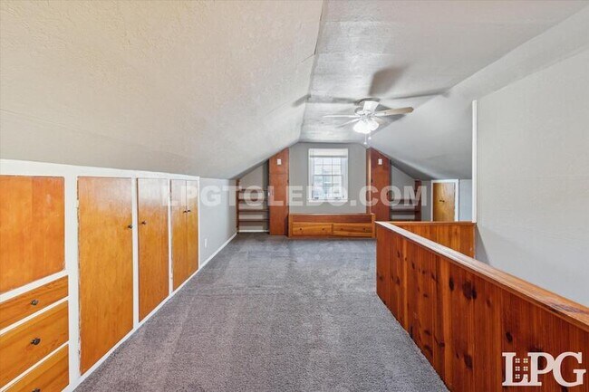 Building Photo - 4336 Lyman Ave