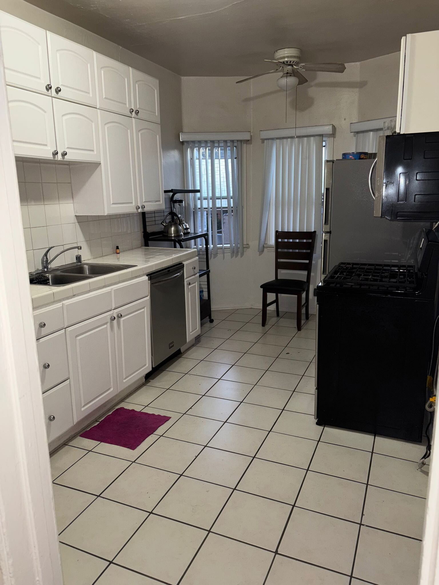 Building Photo - 1906 W 23rd St