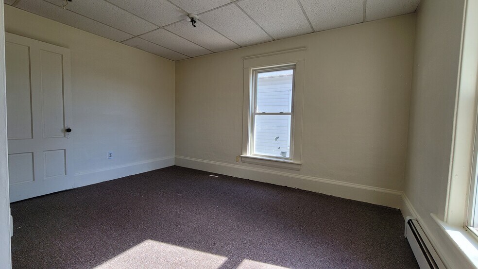 Building Photo - 31 Shaw St