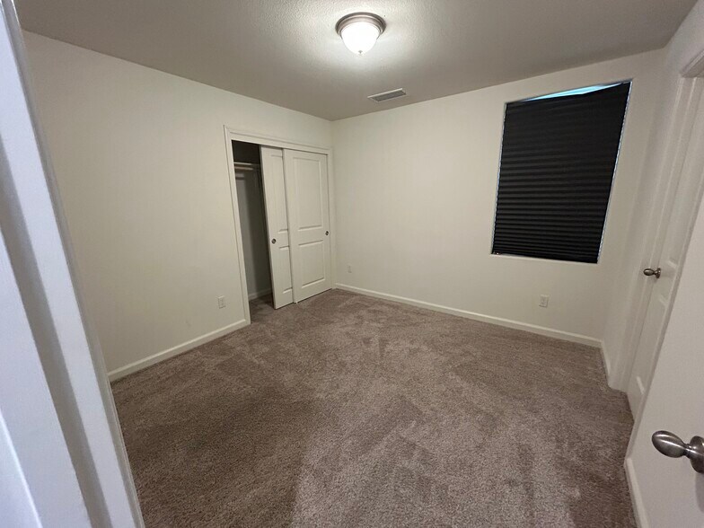 Building Photo - 6369 N Santa Lucia Way