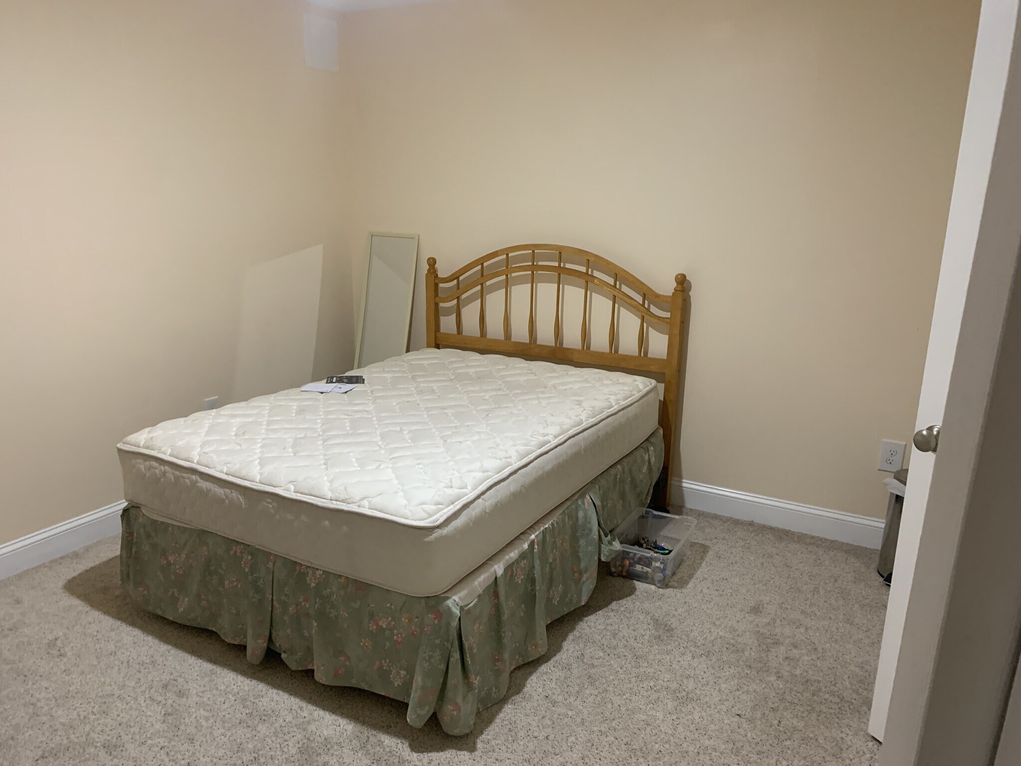 Building Photo - 805 Anna Ln