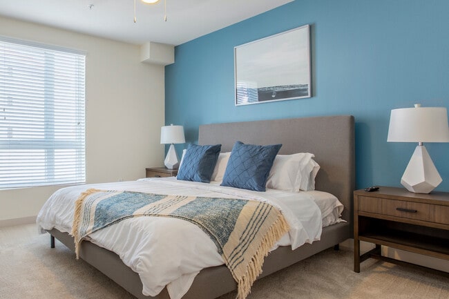 Building Photo - 235 3rd Ave N