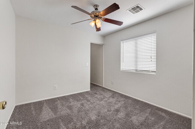 Building Photo - 34994 N Barzona Trail