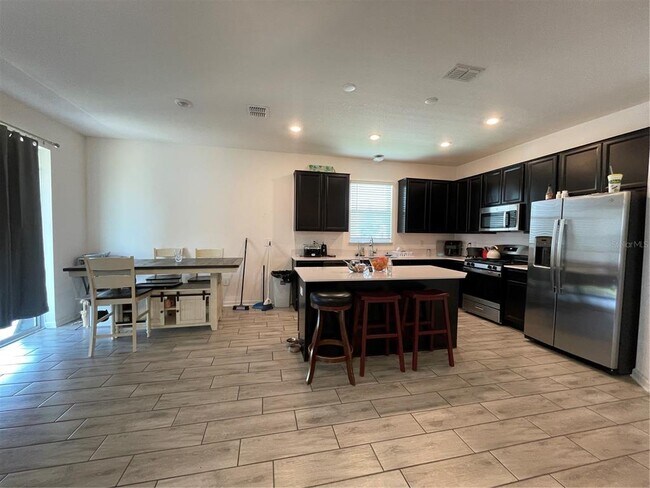 Building Photo - 33611 Sky Blossom Cir