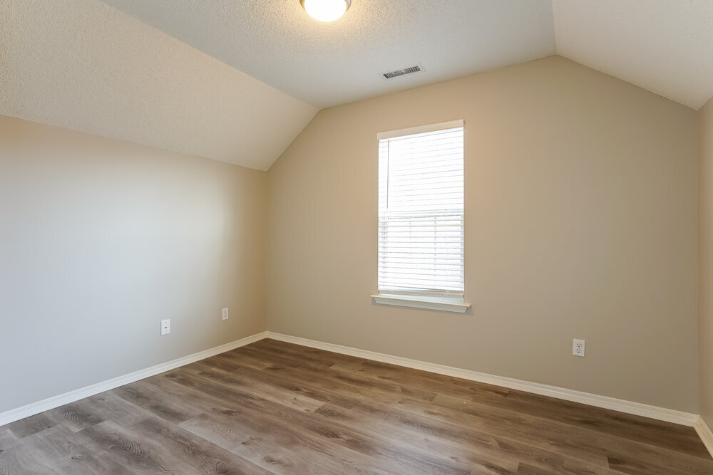 Building Photo - 6333 Saybrooke Dr