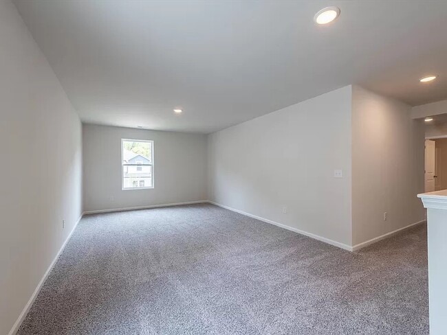 Building Photo - 1032 Umstead Grove Way