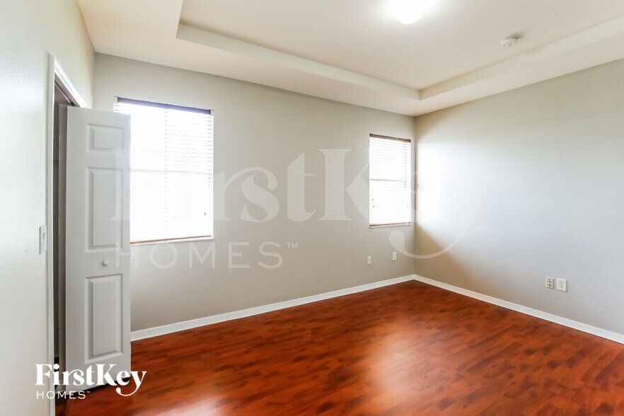 Building Photo - 27598 SW 138th Ave