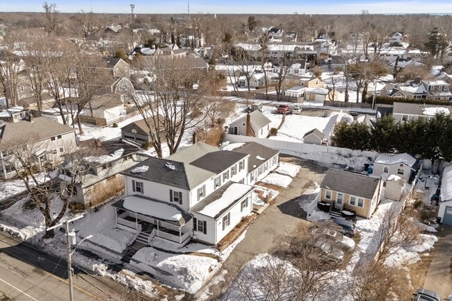 Building Photo - 48 Walker St