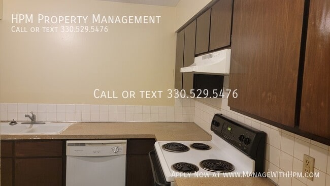 Building Photo - 1694 Karg Dr