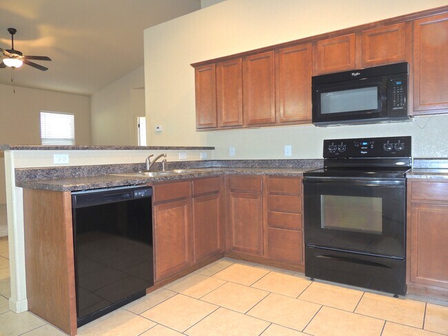 Building Photo - 663 Chalisa Ave