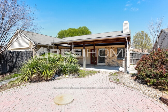 Building Photo - 4525 Larner St