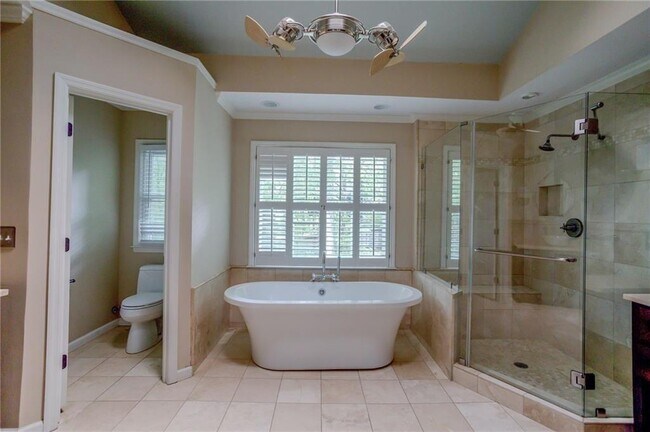 Building Photo - 4941 Gaskin Walk