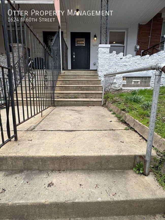 Building Photo - 1624 N 60th St