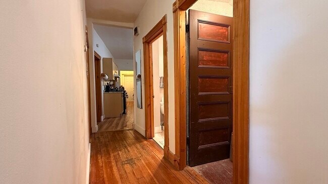 Building Photo - 26 Darling St