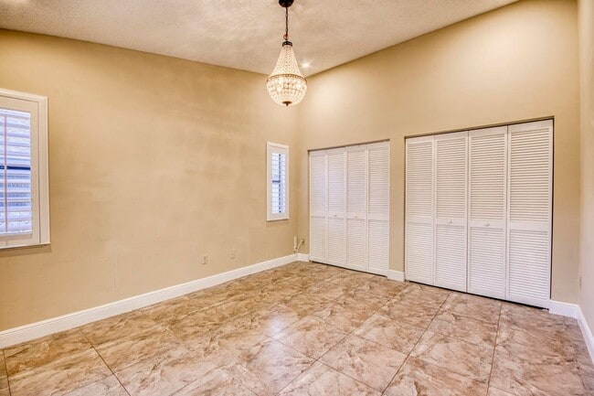 Building Photo - 9109 SW 21st St