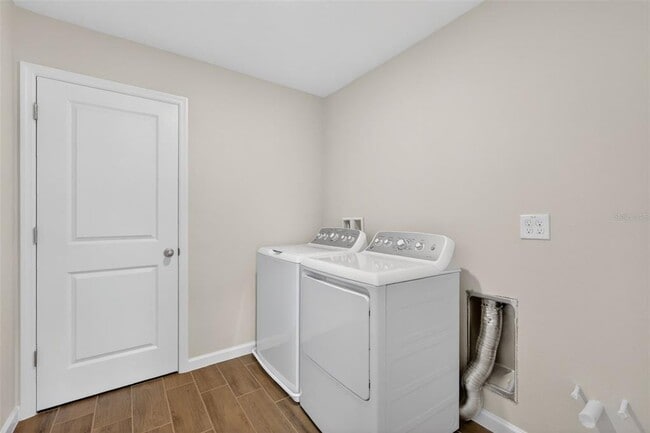 Building Photo - 3710 Malad Wy